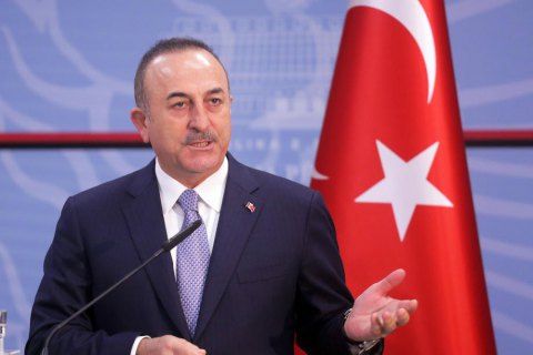 Чавушоглу: "Турция хочет быть гарантом независимости Украины"
