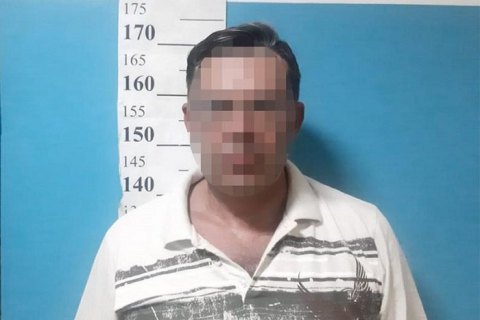 В Киеве 47-летний пьяный мужчина ранил ножом врача скорой помощи