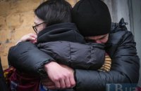 Друга спроба. Уряд змінив підходи до допомоги цивільним, які пережили полон. Що наразі з того виходить