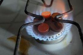 ПР: Медведев с Путиным решили за "Газпром" - скидка на газ будет!