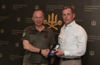 Сирський обговорив із командувачем Спецмісії НАТО Баззардом ситуацію на фронті та посилення ППО