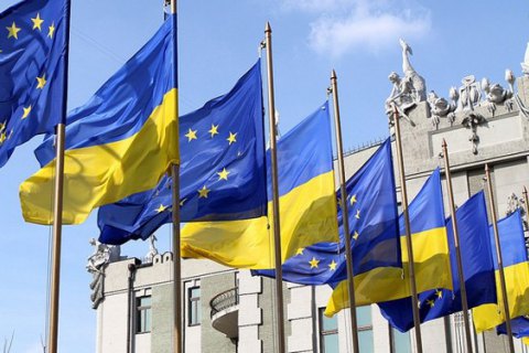 Совет ЕС принял решение о помощи Украине на развитие Приазовья, - Порошенко