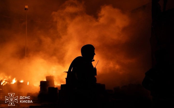 Росіяни атакували Київ балістикою, БПЛА і крилатими ракетами: є загиблі і постраждалі