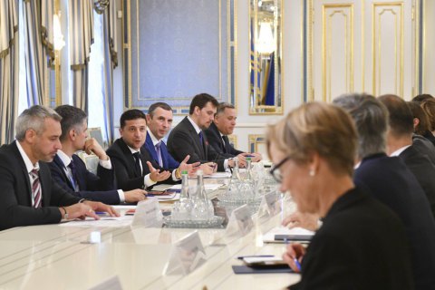 Зеленский встретился с послами G7, ЕС и НАТО
