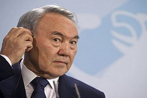 Журналисты уличили Назарбаева в шантаже британского премьера