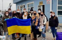 Из Турции прибыл паром с 35 украинцами 