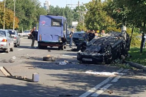 В Донецке из-за тройного ДТП с маршруткой погибли дети