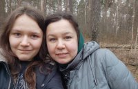 «Маму поклали під накриттям у дворі. Всю ніч ми плакали». Історія про життя та смерть у Бучі