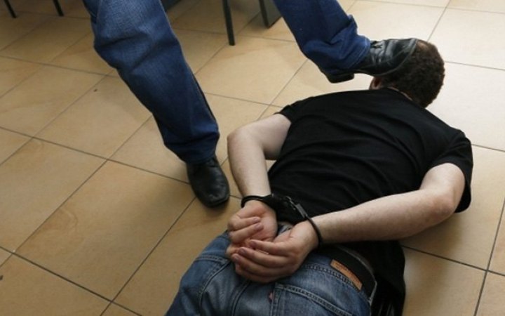 Експоліцейського з Луганщини підозрюють у катуванні цивільних на Харківщині 