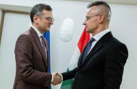 ​Кулеба провів "довгу і щиру" розмову з головою МЗС Угорщини Сійярто (оновлено)