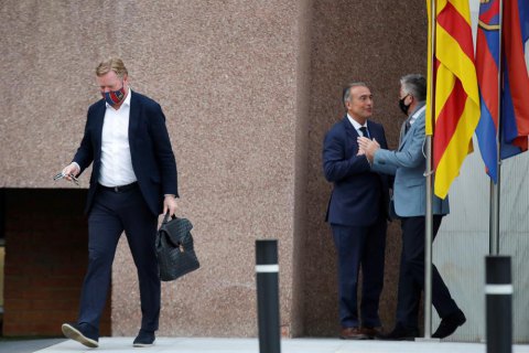 Президент "Барселоны" прокомментировал увольнение Кумана 