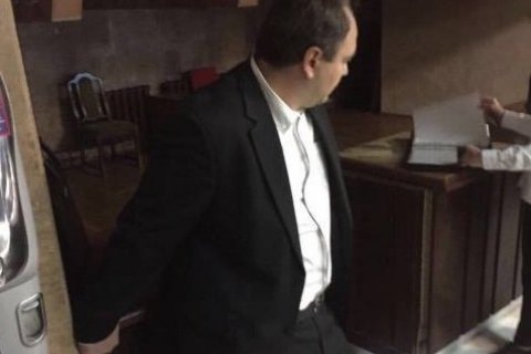 Голову екологічної комісії Київської облради затримали під час отримання хабара