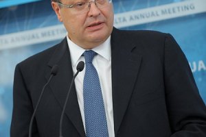 Украина готова поделиться с Афганистаном оружием и деньгами