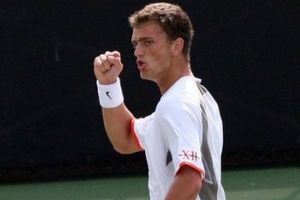 Недовесов выигрывает очередной челленджер и врывается в первую сотню 