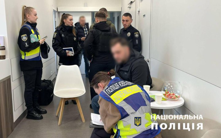 У Києві поліція встановлює обставини смерті дитини після наркозу у стоматолога 