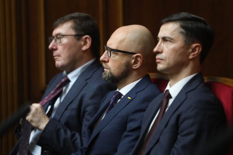 Яценюк об обращении Рады к НАТО: Следующий шаг - это план конкретных действий для членства в Альянсе