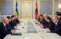 ​Зеленский обсудил с главой ОБСЕ расширение мандата СММ на Донбассе