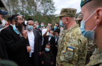 В Україну з Білорусі намагаються потрапити більше тисячі хасидів