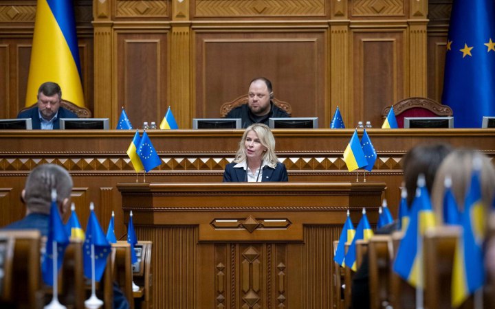 Стефанчук звернувся до Кабміну щодо одягу урядовців: просить дотримуватися дрес-коду