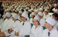 Кабмин освободил выпускников вузов, кроме медиков, от отработки