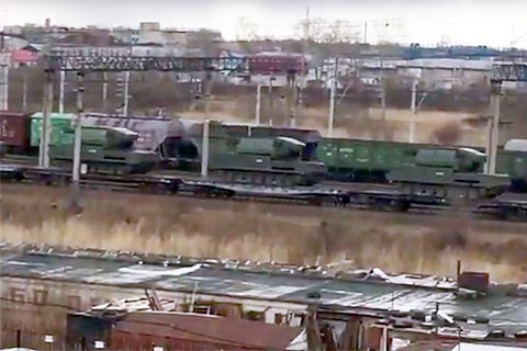 В Минобороны РФ объяснили стягивание военной техники к границе с КНДР