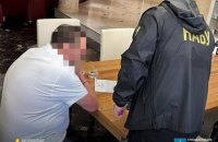 ​НАБУ розслідує багатомільйонну корупційну схему на Чернівецькій митниці. У справі 11 підозрюваних