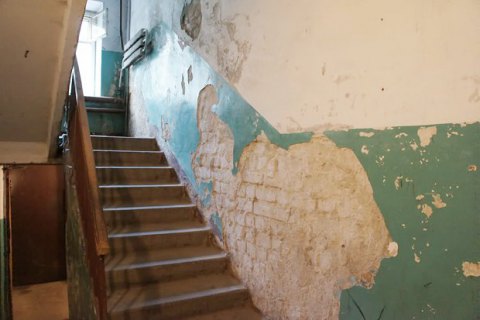 Власти Киева организуют рейды по уборке во дворах и подъездах