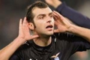 Шахтер смотрит Пандева