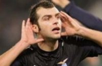 Шахтер смотрит Пандева