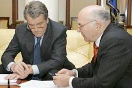 Ющенко поручил Стельмаху профинансировать строительство самолетов