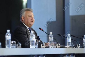 К жене Калашникова пришли с обыском