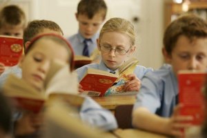 Табачник вводит новые стандарты среднего образования