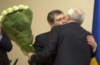 Азаров пообещал «долбать» нового губернатора Днепропетровской области в случае чего