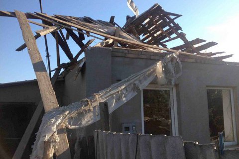 В Верхнеторецком при обстреле боевиков ранены двое мирных жителей