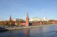 У Росії у чиновників та співробітників держкомпаній забирають закордонні паспорти, - росЗМІ