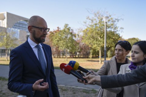 Германия, США, Франция и Великобритания должны занять жесткую позицию в Совбезе ООН по миротворческой миссии в Украине, - Яценюк