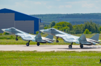 Первый серийный экземпляр нового российского истребителя Су-57 разбился во время испытаний