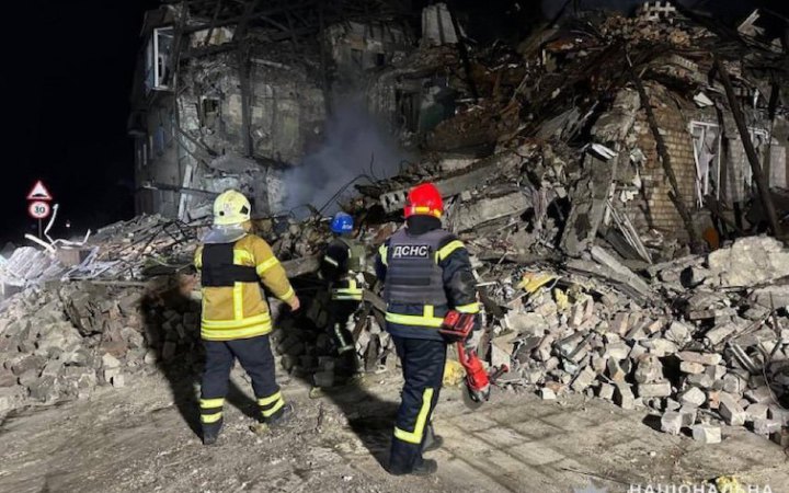 РФ вдарила 6 ракетами по Покровському району. Пошкоджено будинки, є поранені і загиблі (оновлено)