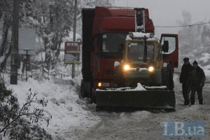 МЧС ликвидировало 10 км затор на трассе "Луганск-Донецк"