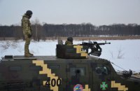 На кордоні з Росією прикордонники провели навчальні стрільби і марш на бронетехніці