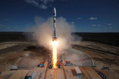 В Казахстане из-за пожара после падения частей ракеты "Союз" погиб человек