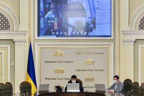 Разумков не зміг назвати термінів розгляду "антиколомойського" законопроєкту