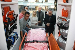 В 2013 году Минздрав планирует закупить 1200 новых "скорых"