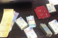 Таможенников с Закарпатья подозревают в махинациях с платежами при растаможивании автомобилей