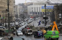 В центре Киева ограничено движение транспорта из-за внеочередного заседания Рады