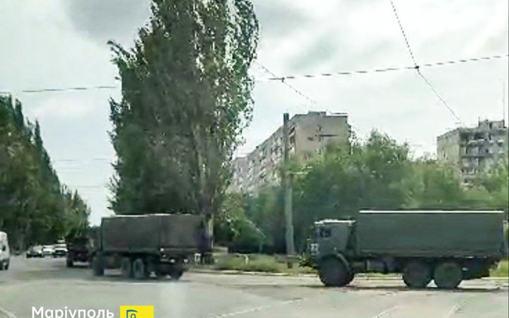 Окупанти хочуть завезти до Маріуполя сотні тисяч мігрантів з РФ