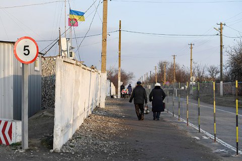 В МинВОТ анонсировали бесплатное тестирование на COVID-19 в сервисных центров на КПВВ