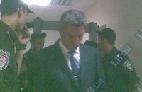Бойко забросали грязью под судом 