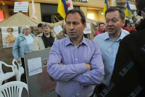 По логике Азарова можно арестовать половину Украины, - Томенко