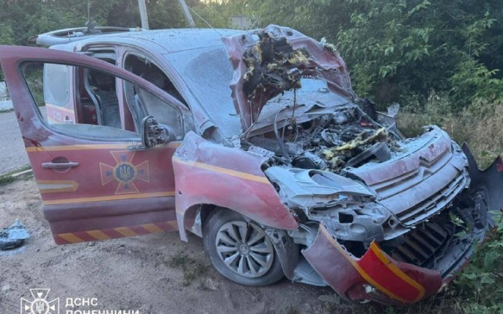 Росіяни атакували автомобіль рятувальників на Донеччині